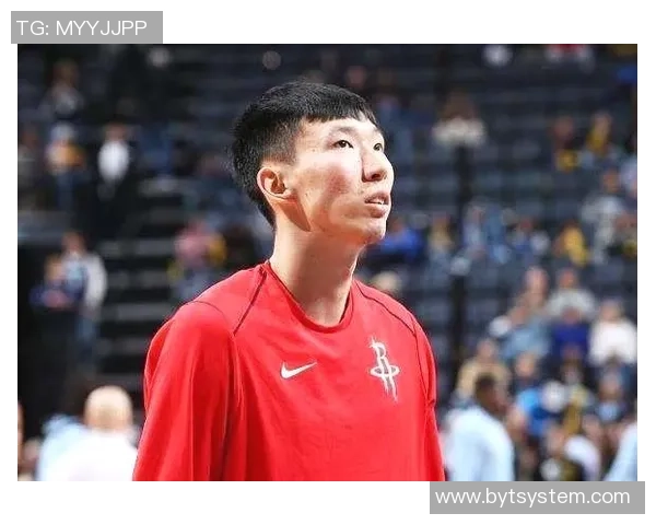 姚明传奇生涯回顾：从篮球新星到国际巨星的辉煌历程