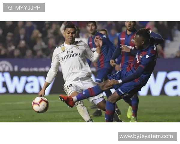 国王杯惊天逆转尤文图斯狂胜皇马引发争议判罚热议