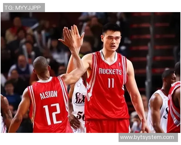 姚明形象图片展示中国篮球巨星的风采与魅力，传递运动精神与拼搏信念