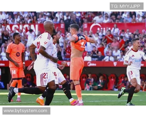 世界杯精彩对决里昂与巴萨战成平局战术解析引发全场热议