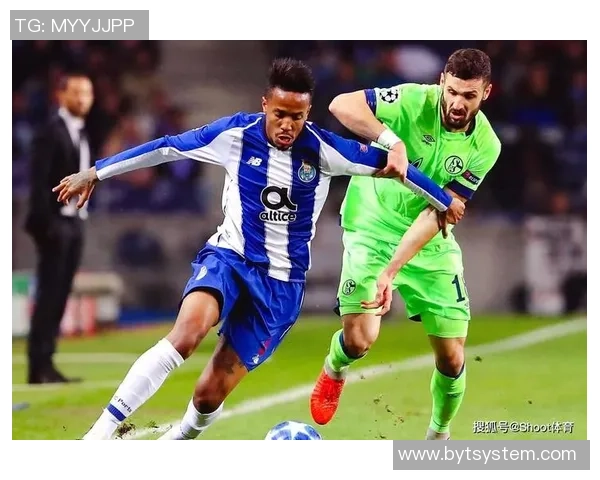 足总杯激战AC米兰大胜波尔图红牌争议引发全场热议与转会传闻